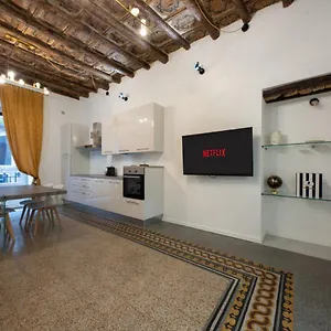  Apartment Casta Diva Luxury Italien